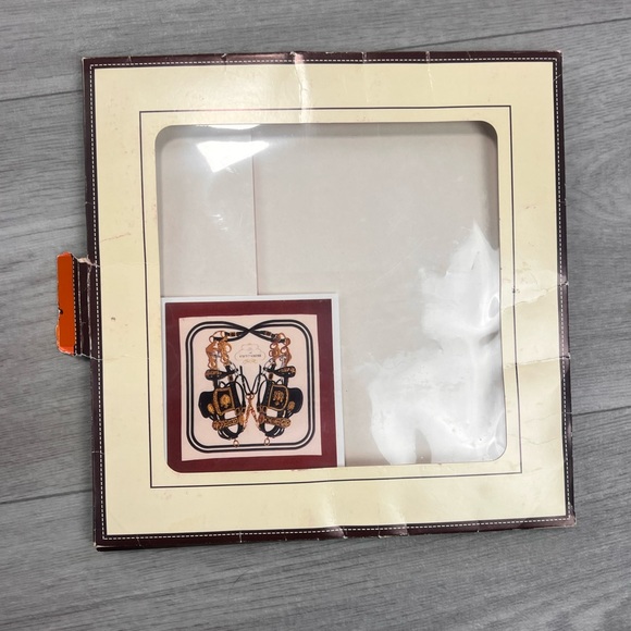 Hermes scarf Authentic Bridle dresses by HÈRMES Paris - Picture 8 of 9